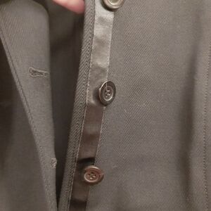 DONCASTER black wool blazer EUC 16P